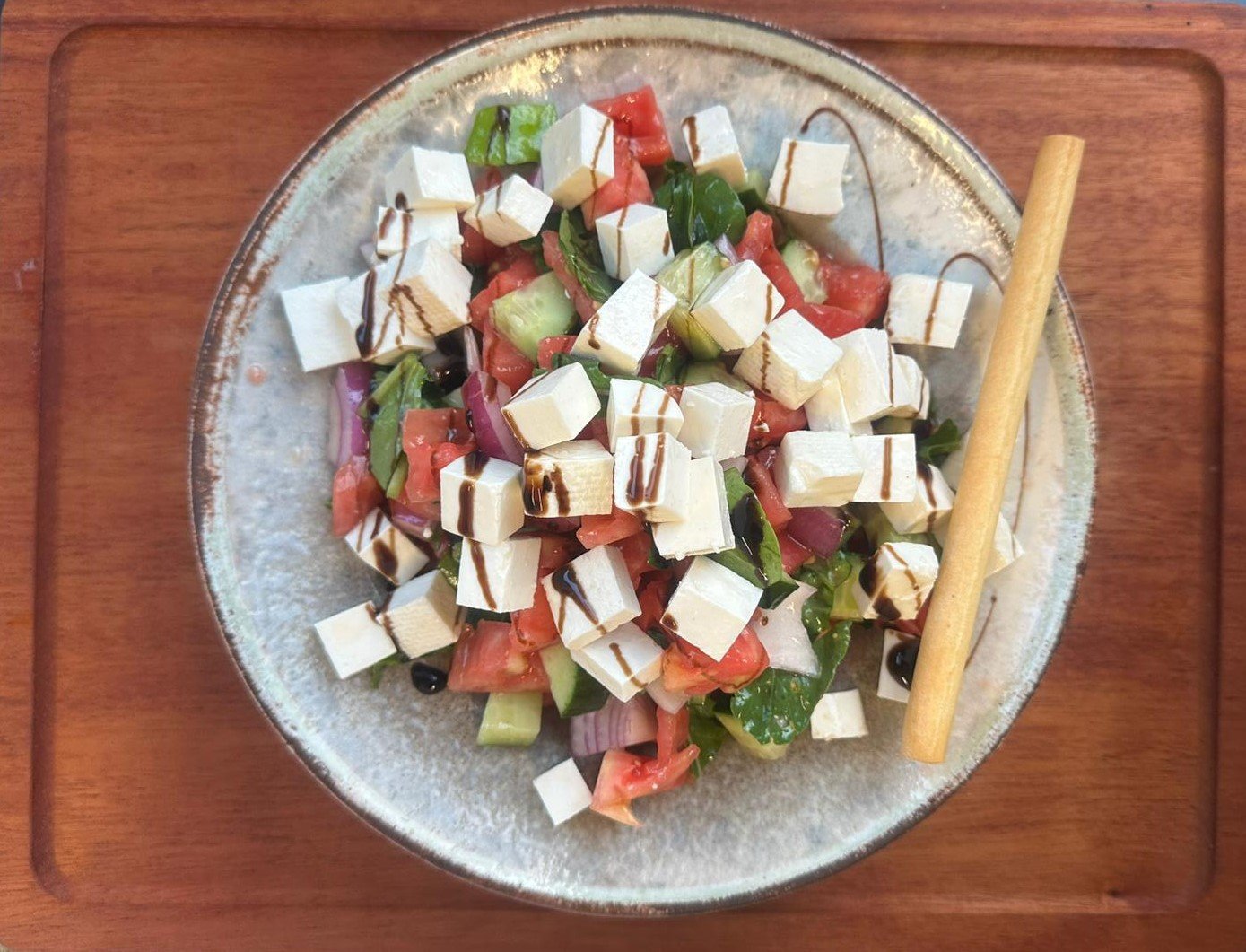 Feta Yunan Salatası